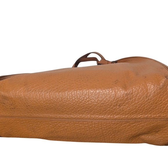 Dkny,Elegant Chestnut Leather, Slouch Handbag - Picture 4 of 8